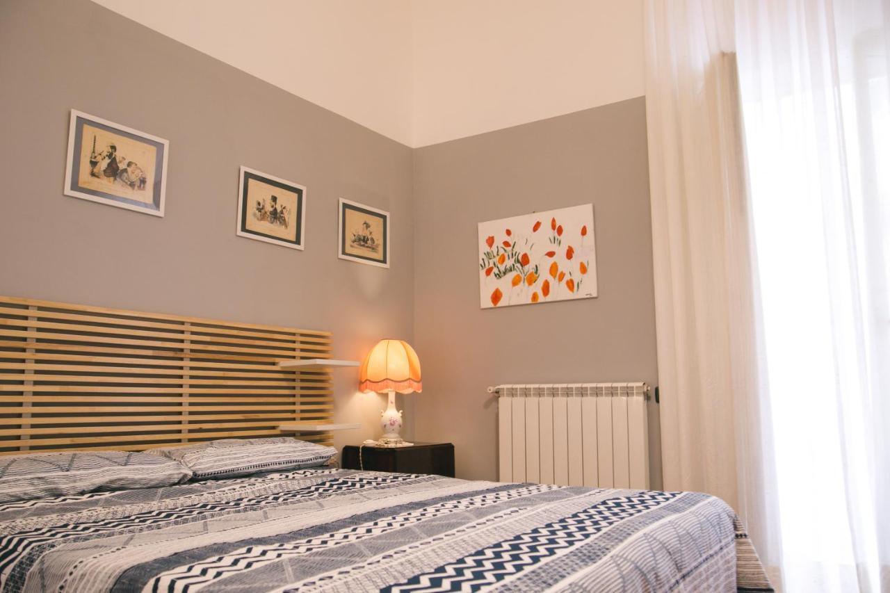 La Casa Del Nespolo, 2 Terrazzi E 2 Bagni In Centro Apartment Napoli Exterior foto