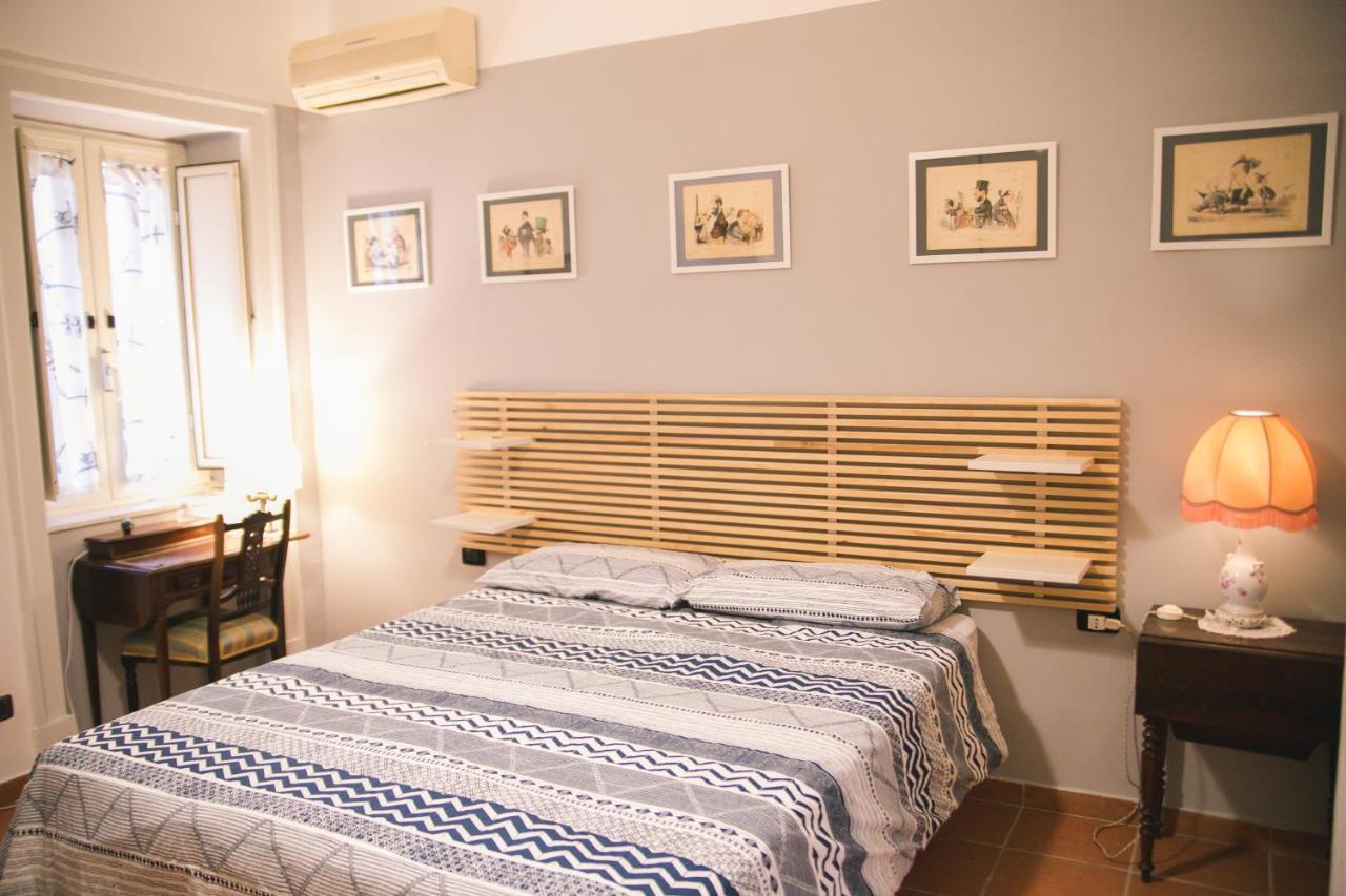 La Casa Del Nespolo, 2 Terrazzi E 2 Bagni In Centro Apartment Napoli Exterior foto