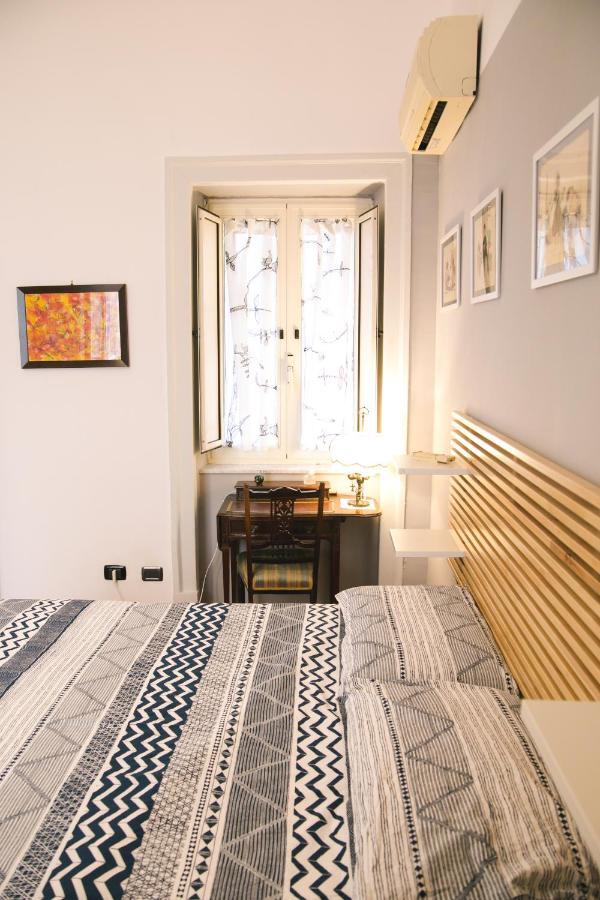 La Casa Del Nespolo, 2 Terrazzi E 2 Bagni In Centro Apartment Napoli Exterior foto