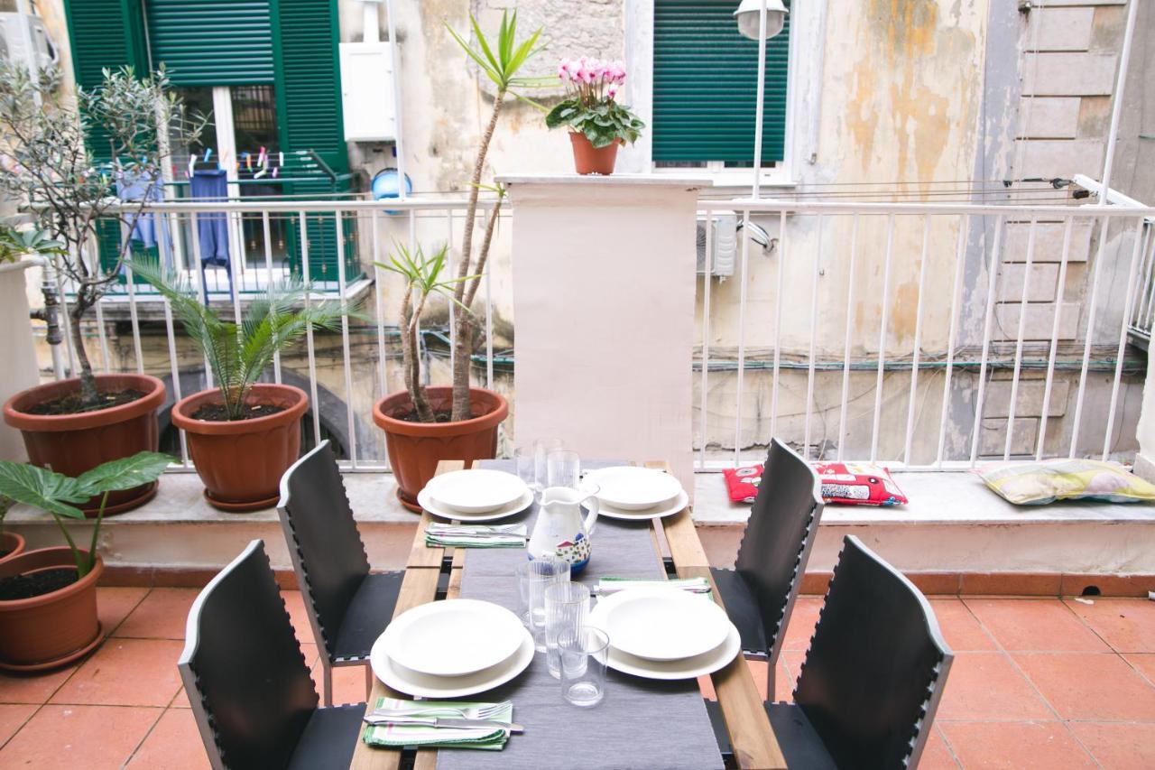La Casa Del Nespolo, 2 Terrazzi E 2 Bagni In Centro Apartment Napoli Exterior foto