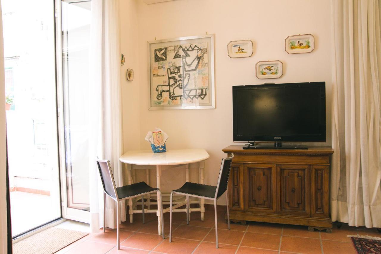 La Casa Del Nespolo, 2 Terrazzi E 2 Bagni In Centro Apartment Napoli Exterior foto